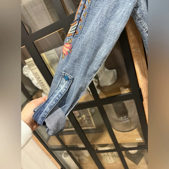 Sundance Driftwood Sandy Embroidered Denim Weekend Wanderer Shirt chambray - Picture 5 of 9